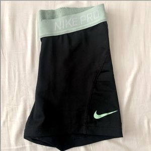 Black Nike pro shorts